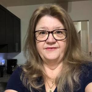 Meet your Posher, Denise